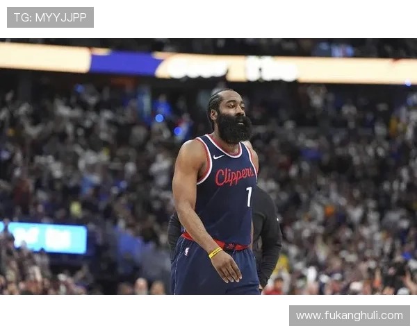 亚历山大轰下30分12助攻率队八连胜 哈登25分难救主快船再遭重创